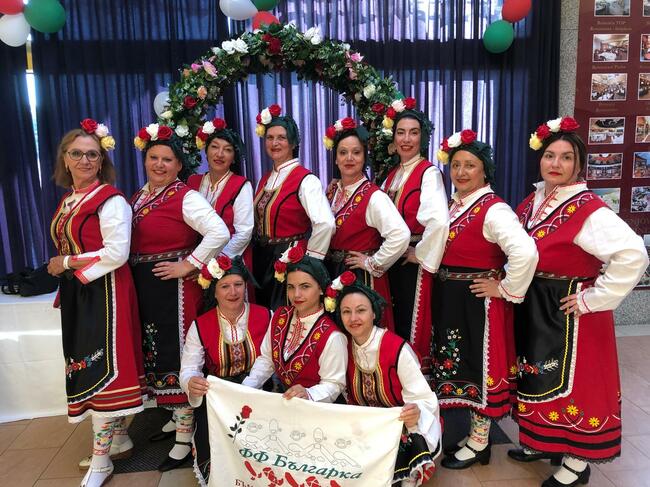 Аделина Иванова, Фолклорна формация „Българка“ в Салоу: Прекрасно е, че на всеки следващ събор има все повече и повече млади хора