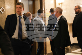 Народно събрание - кулоари - депутати