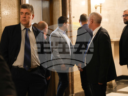 Народно събрание - кулоари - депутати