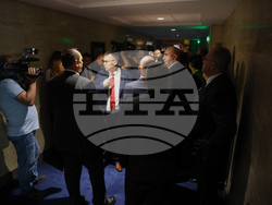 Народно събрание - кулоари - депутати