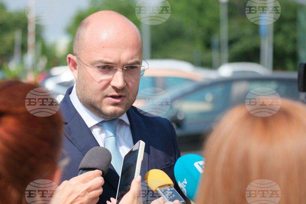 Колекторските фирми минават на лицензионен режим, каза в Пловдив правосъдният министър Георги Георгиев