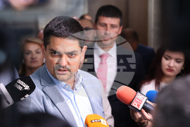 Народно събрание - Радостин Василев - Ивелин Михайлов - изявление