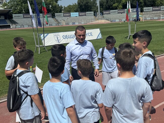 Община Русе: Над 400 русенски ученици се включиха в инициативата „Спортувай с президента“