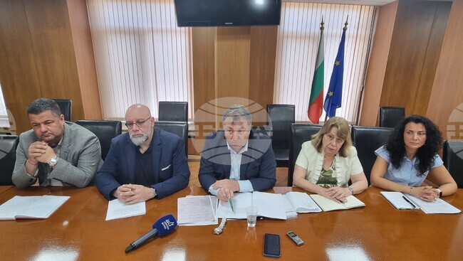 Община Шумен подписа споразумение с МРРБ за финансиране на реновирането на градския стадион "Панайот Волов"