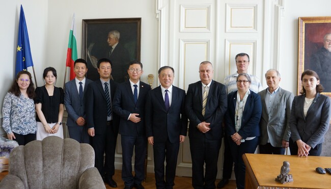 Shanghai Jiao Tong University Seeks Partnership in Climate Science and Space Technology with Bulgarian Institutes