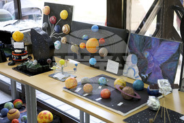 Конкурса "Вселената на длан" се провежда в зала Планетариум на НАОП "Николай Коперник" – Варна.