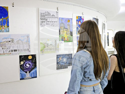 Конкурса "Вселената на длан" се провежда в зала Планетариум на НАОП "Николай Коперник" – Варна.