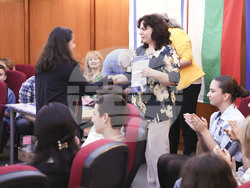 Конкурса "Вселената на длан" се провежда в зала Планетариум на НАОП "Николай Коперник" – Варна.