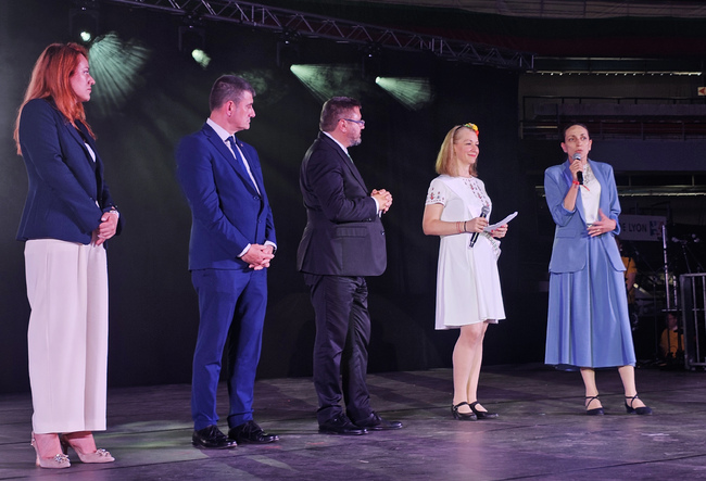 Lyon Second District Deputy Mayor Welcomes "Expats Join Hands in Worldwide Dance" Festival's Participants, Guests