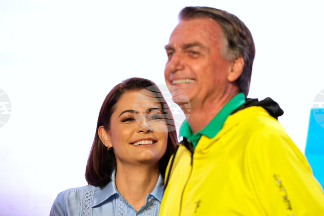 Бившият бразилски президент Болсонаро е разпитван по делото за опит за преврат