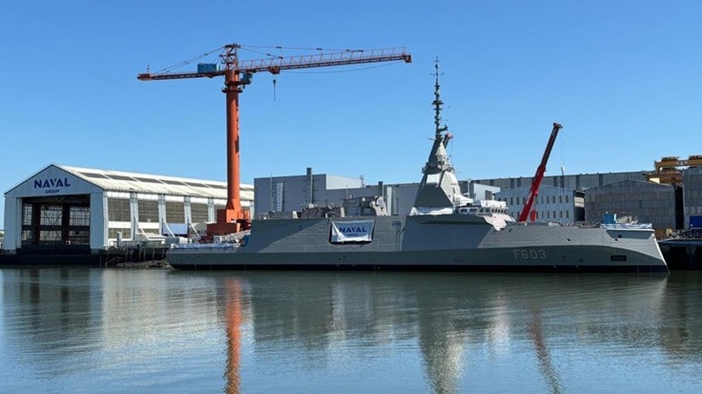 АНА-МПА: Фрегатата "Формион", спусната на вода във Франция, е произведена отчасти от гръцки производители