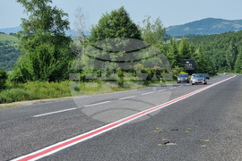 Село Черноочене - маркировка - гъвкави ограничители 