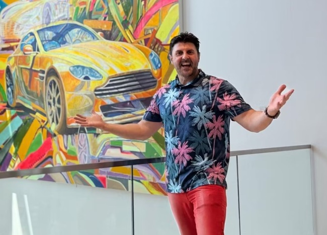 Българинът Кирил Желязков е художник на „Астън Мартин“ и „Бентли“