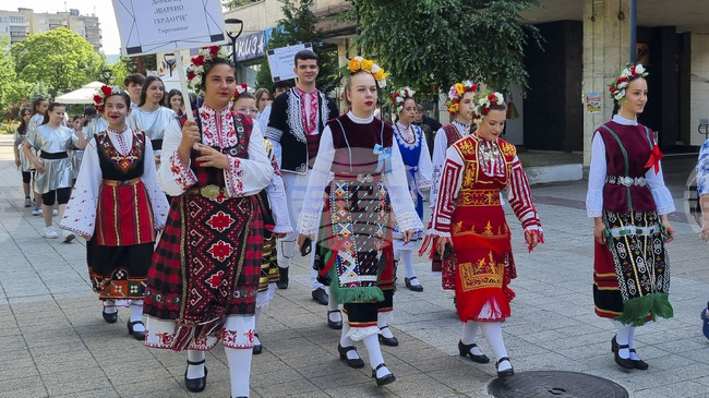Детският хор „Шарено герданче“ от Търговище ще участва в Националните празници на фолклорното хорово изкуство в Пловдив