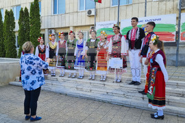 Търговище - Празници на женските хорове - парад
