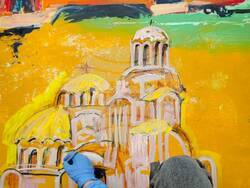 Деца рисуваха „Моята София, моето бъдеще“ на фасадата на Столична община. Снимка: Пресцентърът на Столична община