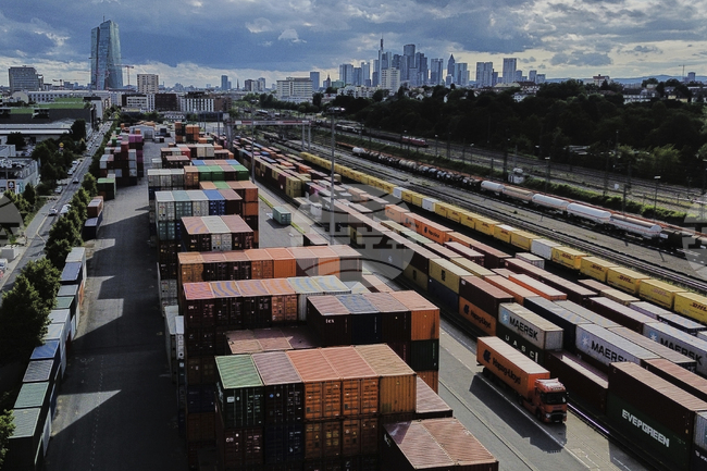 Неочакван спад на продажбите на дребно в Германия през май