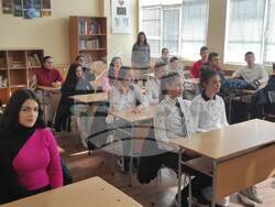 Снимка: Окръжен съд – Търговище - Новоизбраните съдебни заседатели към Окръжен съд - Опасностите в интернет и социалните мрежи – тема на лекция,  част от Образователната програма