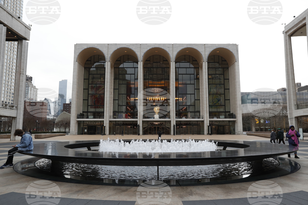 Met Opera-Labor