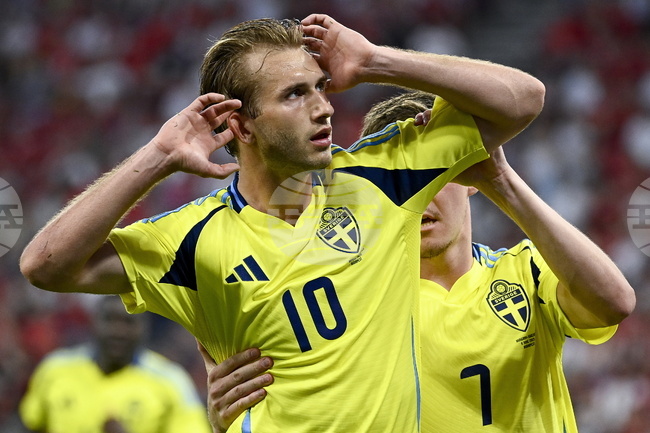 Селтик си осигури услугите на шведски национал