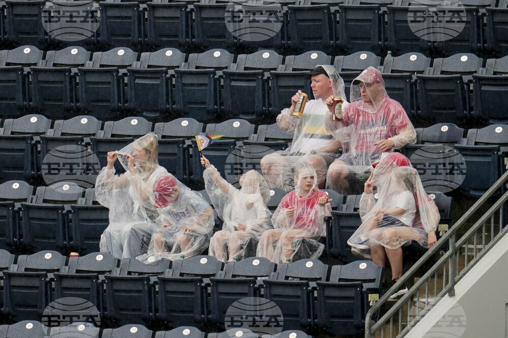 Phillies Pirates Baseball