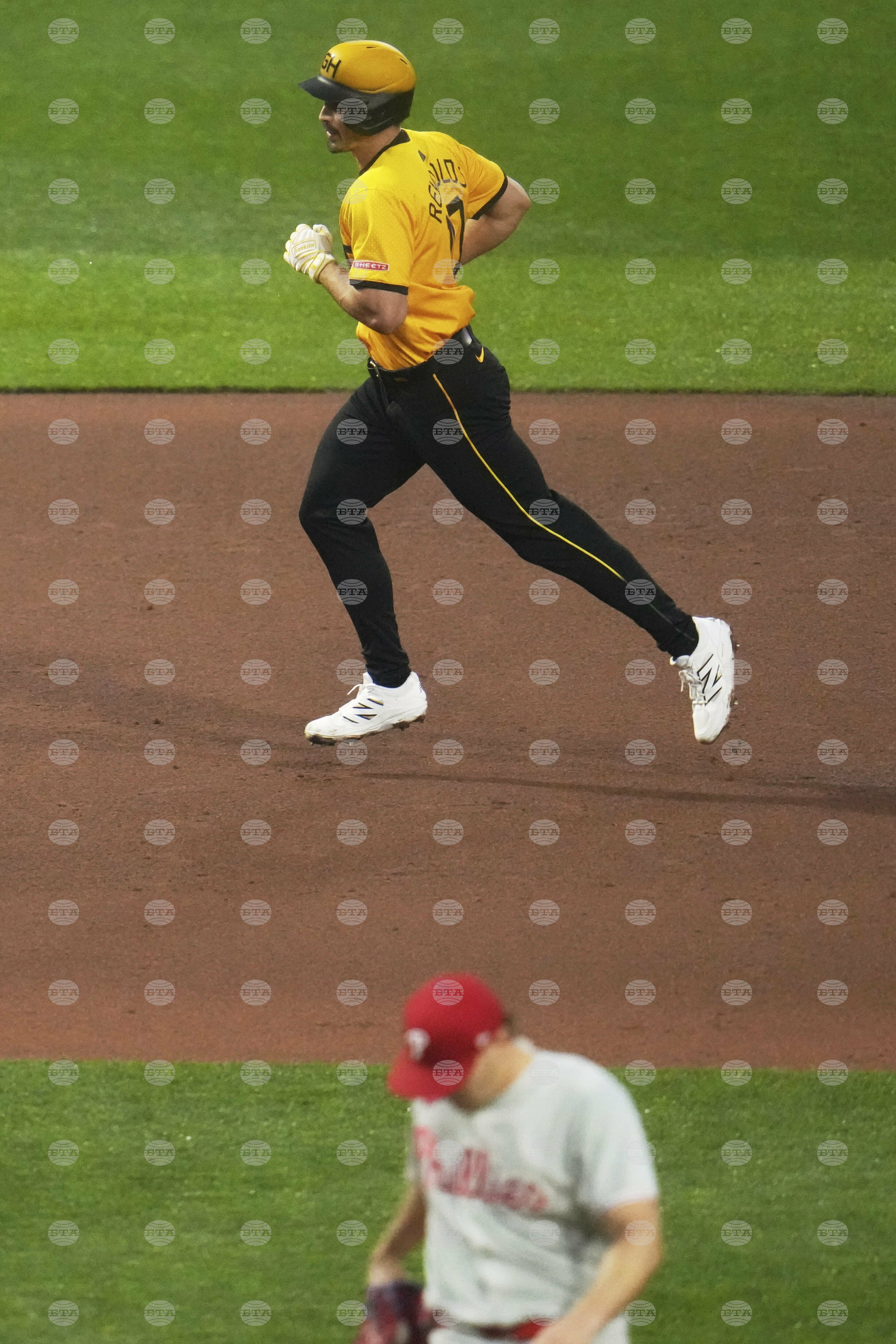 Phillies Pirates Baseball