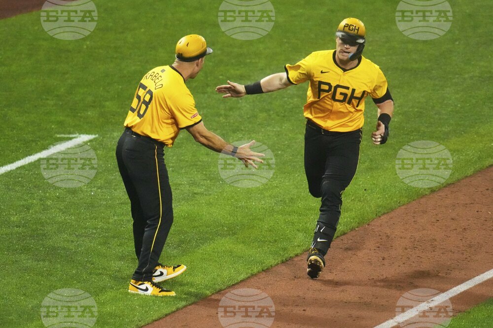 Phillies Pirates Baseball