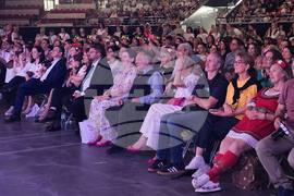 Франция - „На мегдана на другата България“ - пътуващ събор - галаспектакъл