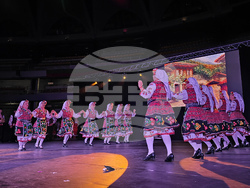 Франция - „На мегдана на другата България“ - пътуващ събор - галаспектакъл