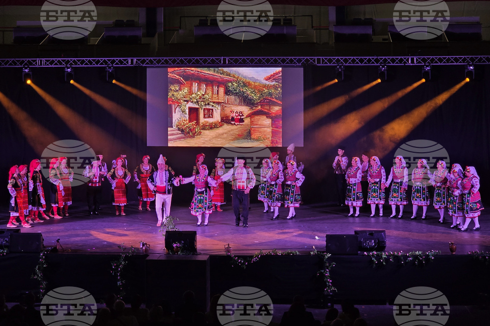 Четвъртата среща семинар на ръководителите на фолклорните състави в чужбина ще бъде открита на 7 ноември в Нов български университет