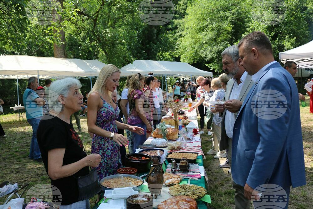 ОА Русе: Кулинарите от Кошов станаха първи в отборното класиране за най-вкусна гозба на празника празникът „Децата на Поломието – празник под манастира”