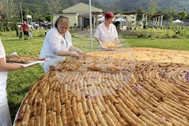 Казанлък - баница с рози
