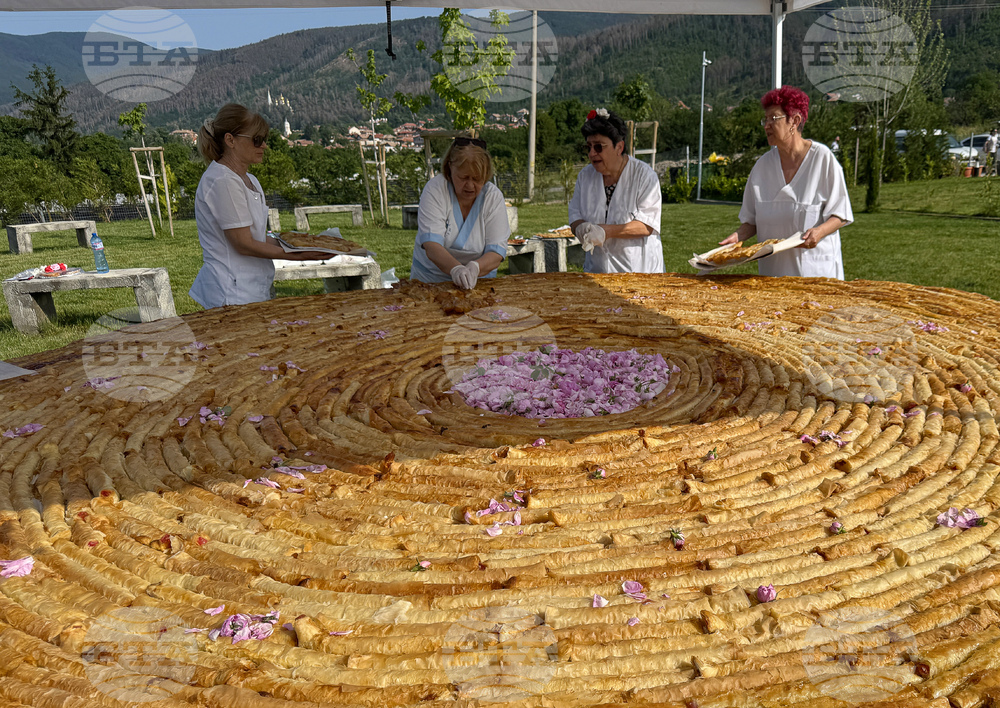 Казанлък - баница с рози