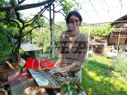 Село Еремия - екологични храни - базар