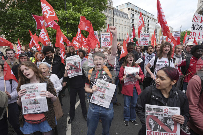 Хиляди протестираха в Лондон срещу правителствените мерки за икономии 
