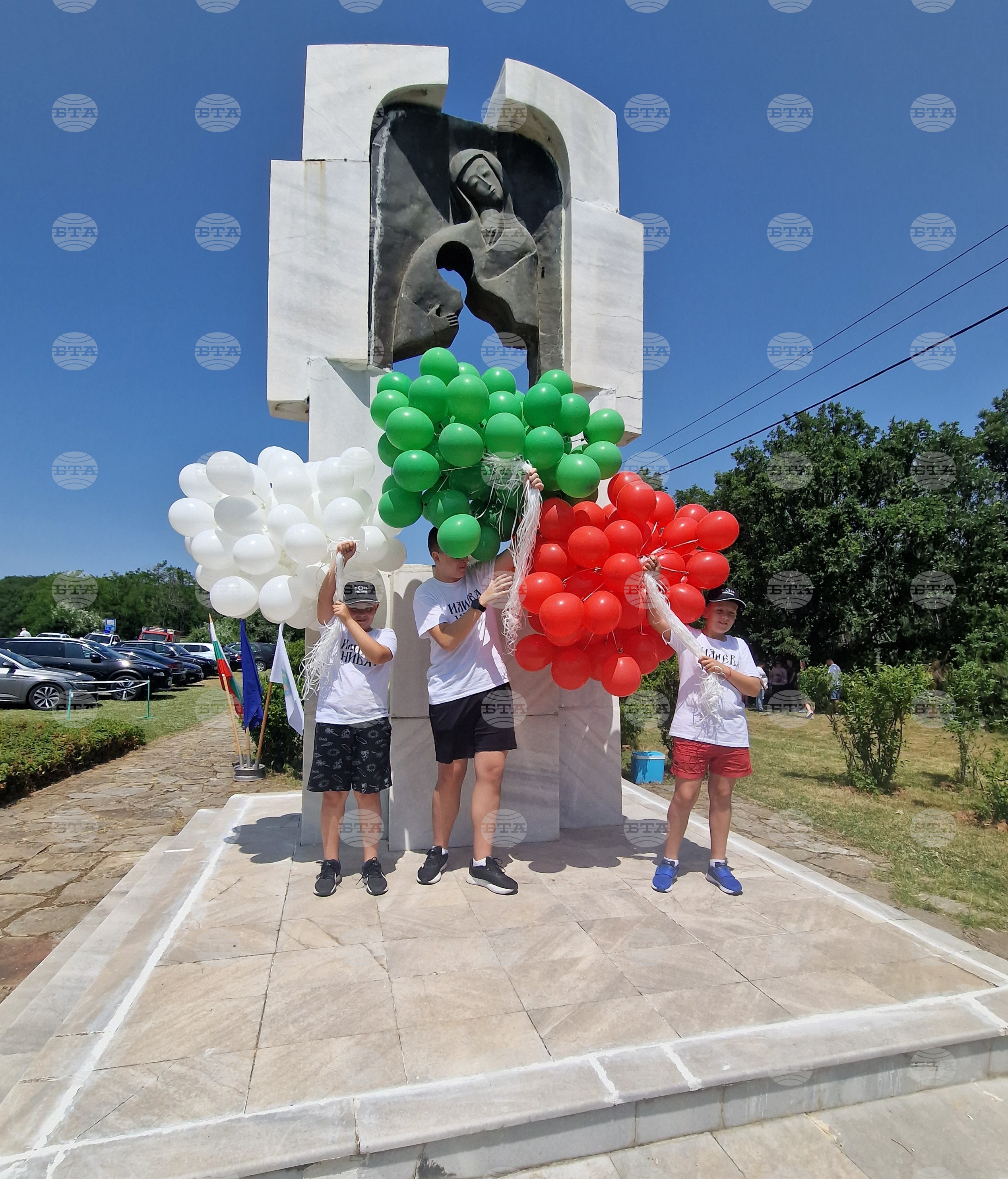 Местност „Илиева нива" - Национален тракийски младежки събор