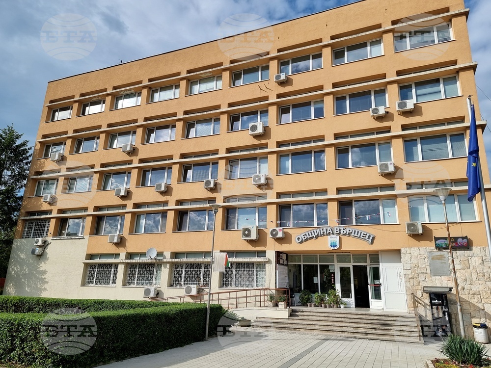 Община Вършец сключи договори по три проекта за реконструкция на участъци от уличната мрежа по Програмата за развитие на селските райони