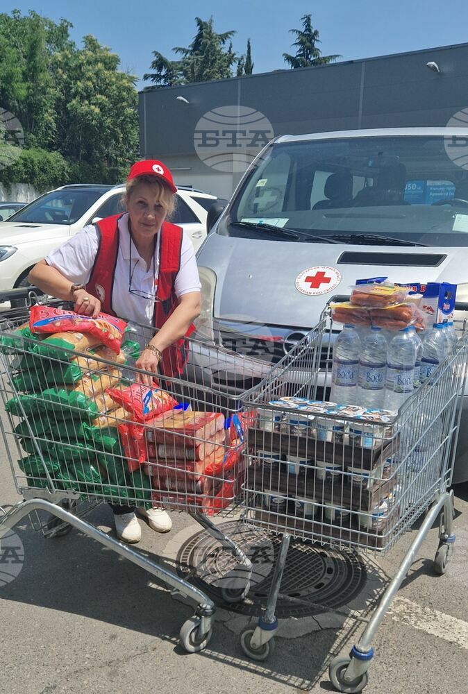 БЧК – Стара Загора оказа спешна хуманитарна помощ на възрастни хора, изведени от незаконни домове в с. Ягода