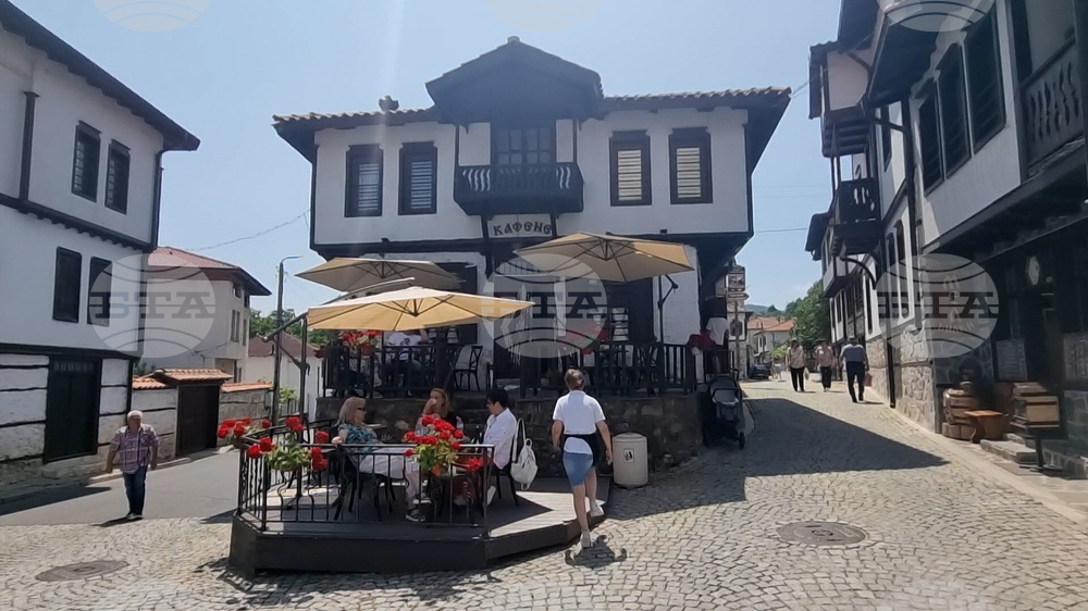 Заведения и магазини в Златоград приемат евро още преди влизането ни в еврозоната, разказват местни бизнесмени