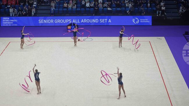 Ансамбълът на България за жени заема десето място в класирането след първия поток в многобоя на Европейското първенство по художествена гимнастика
