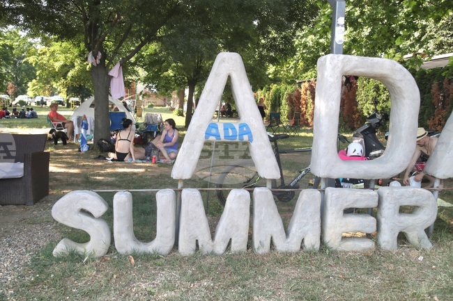 Топлинната вълна в Сърбия продължава с температури до 43 градуса, властите констатират пресъхване на реките и предупреждават за пожари