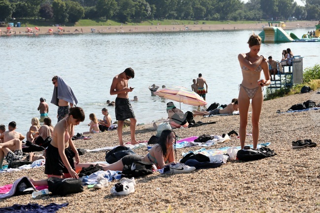 Serbia Issues Red Alert for Extreme Heat, Temperatures to Reach 42°C by Friday