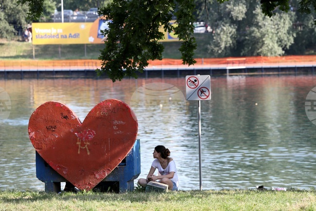 След тропическа нощ, предстои още един тропически ден с температура до 40 градуса в Сърбия