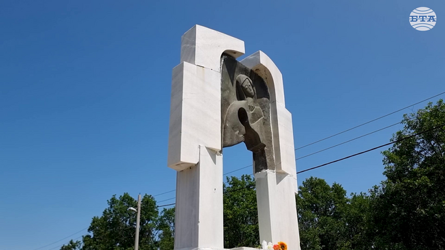 Потомци на бежанци участваха в Национален младежки тракийски събор "Илиева нива" край Ивайловград