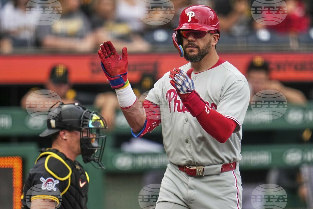 Phillies Pirates Baseball