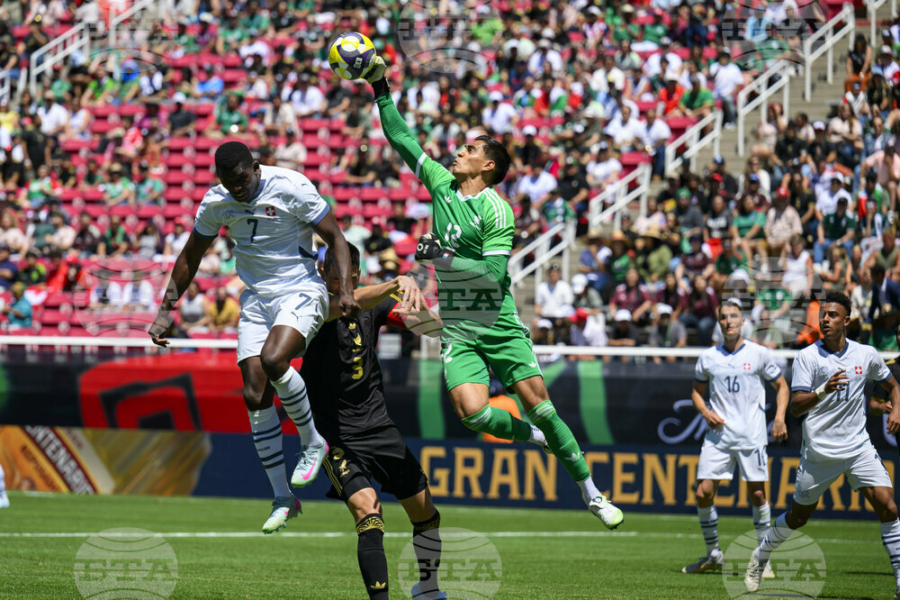 Switzerland Mexico Soccer