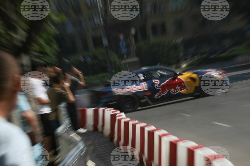Автомобилно събитие Red Bull Showrun Sofia - тренировка
