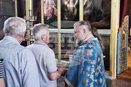 Ямбол - храм „Света Троица" - литургия