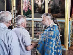 Ямбол - храм „Света Троица" - литургия