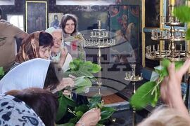 Ямбол - храм „Света Троица" - литургия